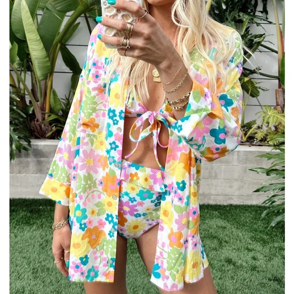 New Show Me Your Mumu Weekday Button Up - Picture 3 of 13